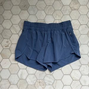 Lululemon Water Drop Tracker Short 10 4”